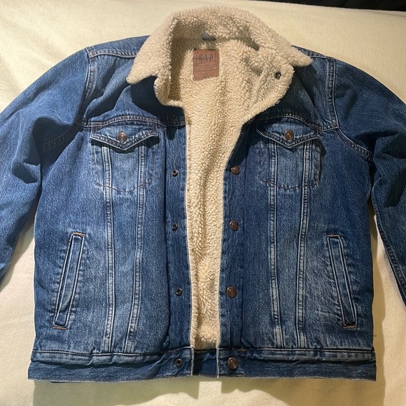 GAP Other - Sherpa lined Denim Jacket Gap, size M